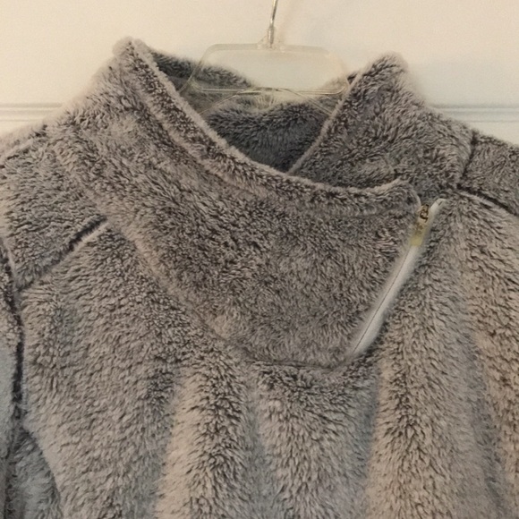 🥰BRAND NEW St John’s Bay Softest Pullover Ever!🥰 - Picture 2 of 6